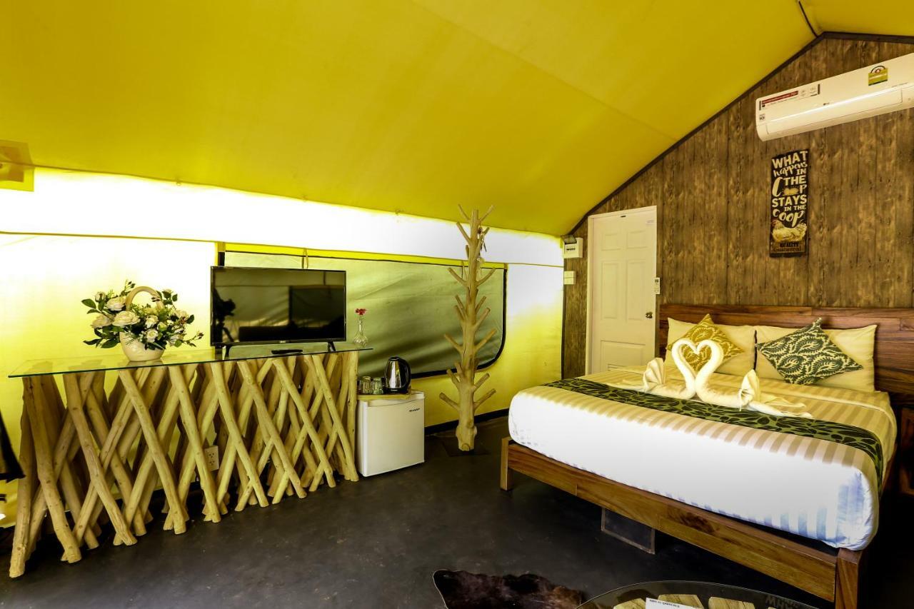 Отель Mont Blanc Glamping Khao Yai Khao Yai National Park Экстерьер фото