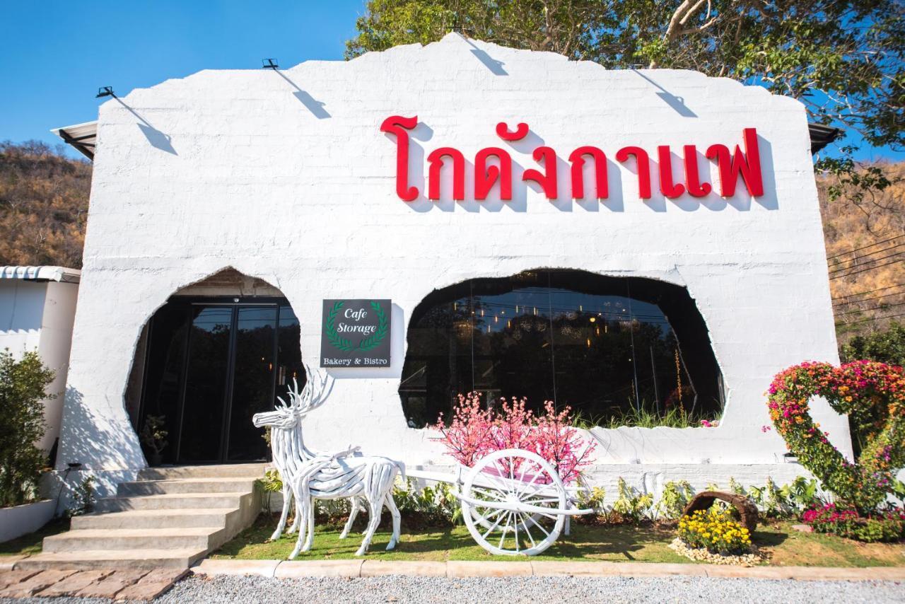 Отель Mont Blanc Glamping Khao Yai Khao Yai National Park Экстерьер фото